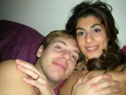 French amateur couple posing and having naughty(31 pics)