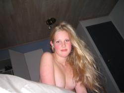 Cute blonde gal showing her body for her bf  2/14