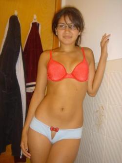 Latina teen girl in bathroom 5/11