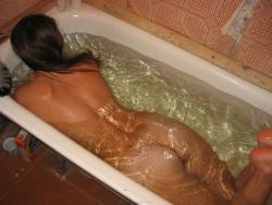 Pikotop - nice girlfriend in bathtube in bathroom 2/23