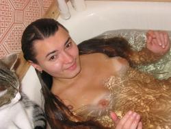 Pikotop - nice girlfriend in bathtube in bathroom 11/23