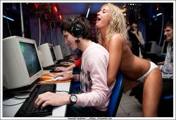 Counter strike striptease  35/46