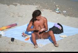 Voyeur - some pics from costinest nudist beach 11/36