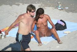 Voyeur - some pics from costinest nudist beach 15/36