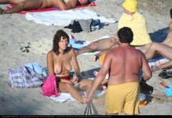 Voyeur - some pics from costinest nudist beach 26/36