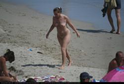 Voyeur - some pics from costinest nudist beach 33/36