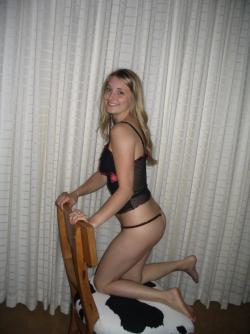 Blonde teen posing 42/59