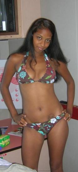 A very nice black amateur teen 87/90