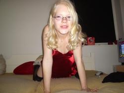 A blond amateur girl pose  39/83