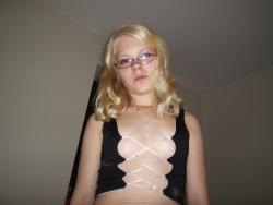 A blond amateur girl pose  61/83