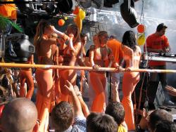 Budapest parade - public party flashing 6/24