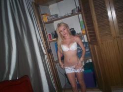 A very hot blond amateur teen 11/46