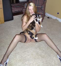 Sexy girls and their animal darlings 4/24