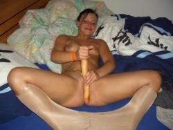 Pantyhose an dildo fun 26/49