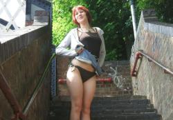 Amateur teen in public(18 pics)