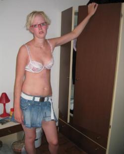 Amateur teen girl 4/34