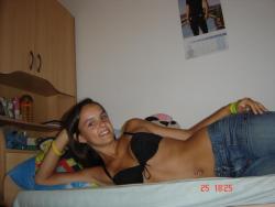 Amateur teen girl 34/39