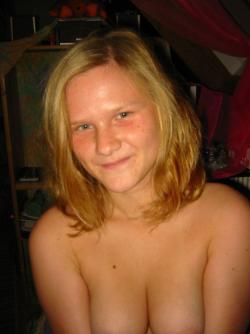 Amateur teen girlfriend 25/45