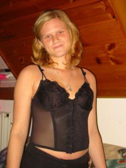 Amateur teen girlfriend 36/45