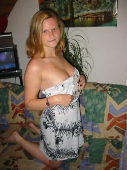 Amateur teen girlfriend 39/45