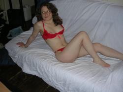 Amateur girlfriend anna naked at home 31/40