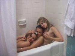 3 girls in the bath tub  4/6