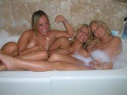 Girls gone wild - group shower  12/34