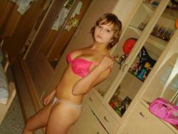 Amateur girlfriend hot homemade pics 8/23