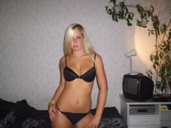 Hot blonde naked teen girlfriend 49/58