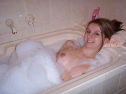 Young amateurs girl in bath no.03  31/50