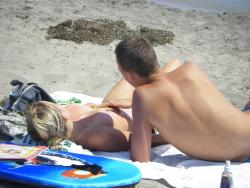 Nudist beach 452(19 pics)