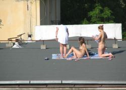 Spycam - nude girls on the roof 14/26