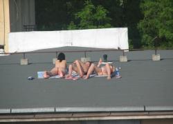 Spycam - nude girls on the roof 18/26