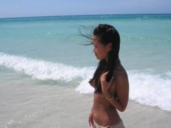 Asian girl on holiday - topless pics 13/43