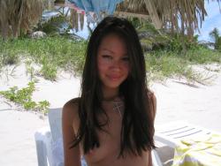Asian girl on holiday - topless pics 12/43