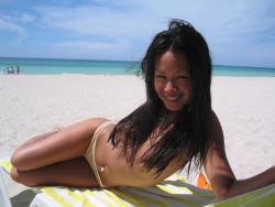 Asian girl on holiday - topless pics 41/43
