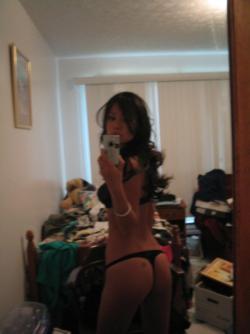 Asian girl on holiday - topless pics 43/43