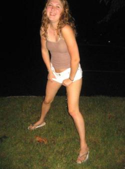 Funny amateurs girl peeing - pissing in public 05 6/48