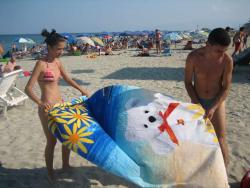 Young couples at holiday ( topless pics ) 10/45