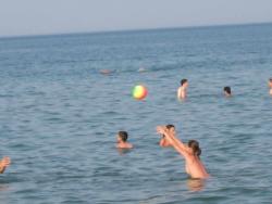 Young couples at holiday ( topless pics ) 27/45