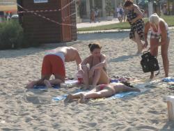 Young couples at holiday ( topless pics ) 30/45