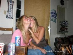 Girls at party- drunk teenagers - amateurs pics 28 18/49