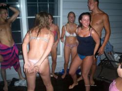 Girls at party- drunk teenagers - amateurs pics 28 30/49