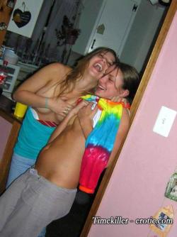 Girls at party- drunk teenagers - amateurs pics 28 45/49