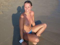 Teen on nudist beach holiday amateur set  17/29