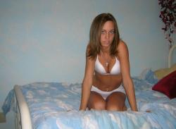 Girl posing in bedroom  14/36