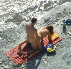 Beach voyeur - couples having fun fuck 33/36