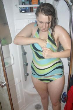 Bernadette shower blow job wet t shirt 55/77