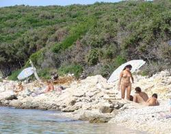 Nude beach - mix 24 (198 pics)