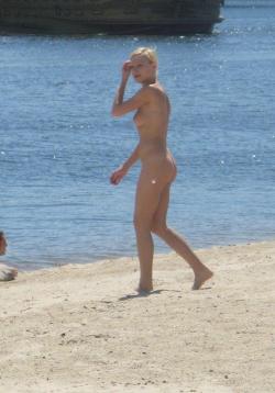 Nude beach - mix 20  136/200